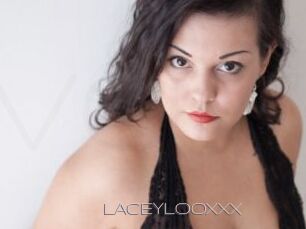 LACEYLOOXXX