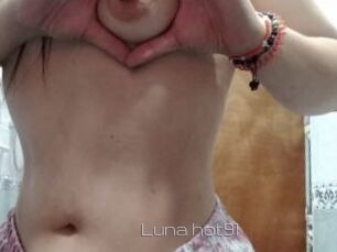 Luna_hot91