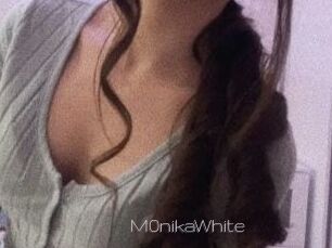 M0nikaWhite