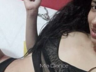 Mia_Dance