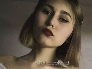 Mia_Leeblond