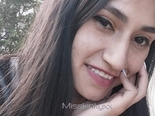 Misskinkyxx