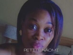 PETITE_NAOMI